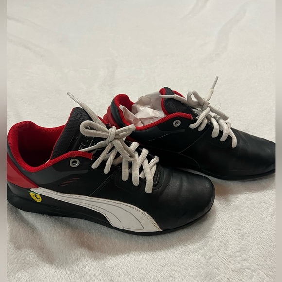 Boys Ferrari Sneakers - Picture 1 of 6